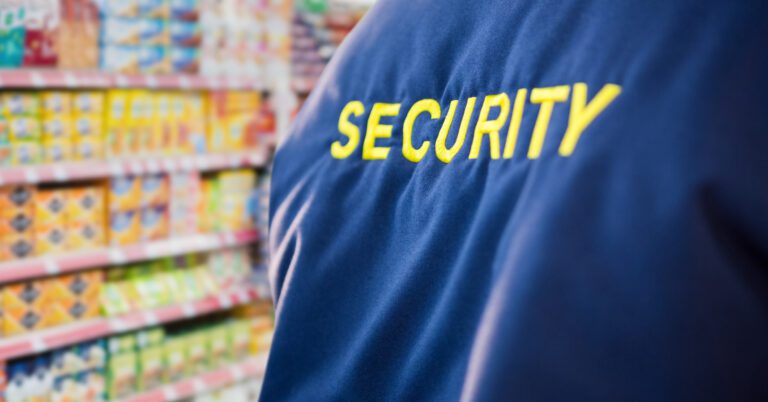 How does a security risk assessment work in retail?